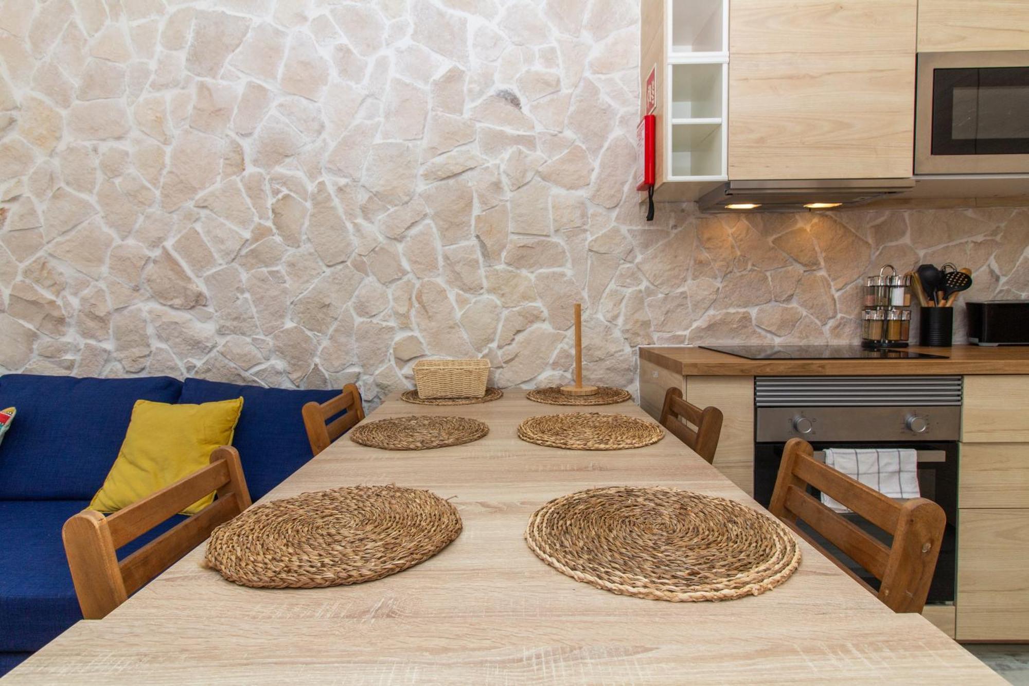 Gyula Old Town Apartment 阿尔布费拉 外观 照片
