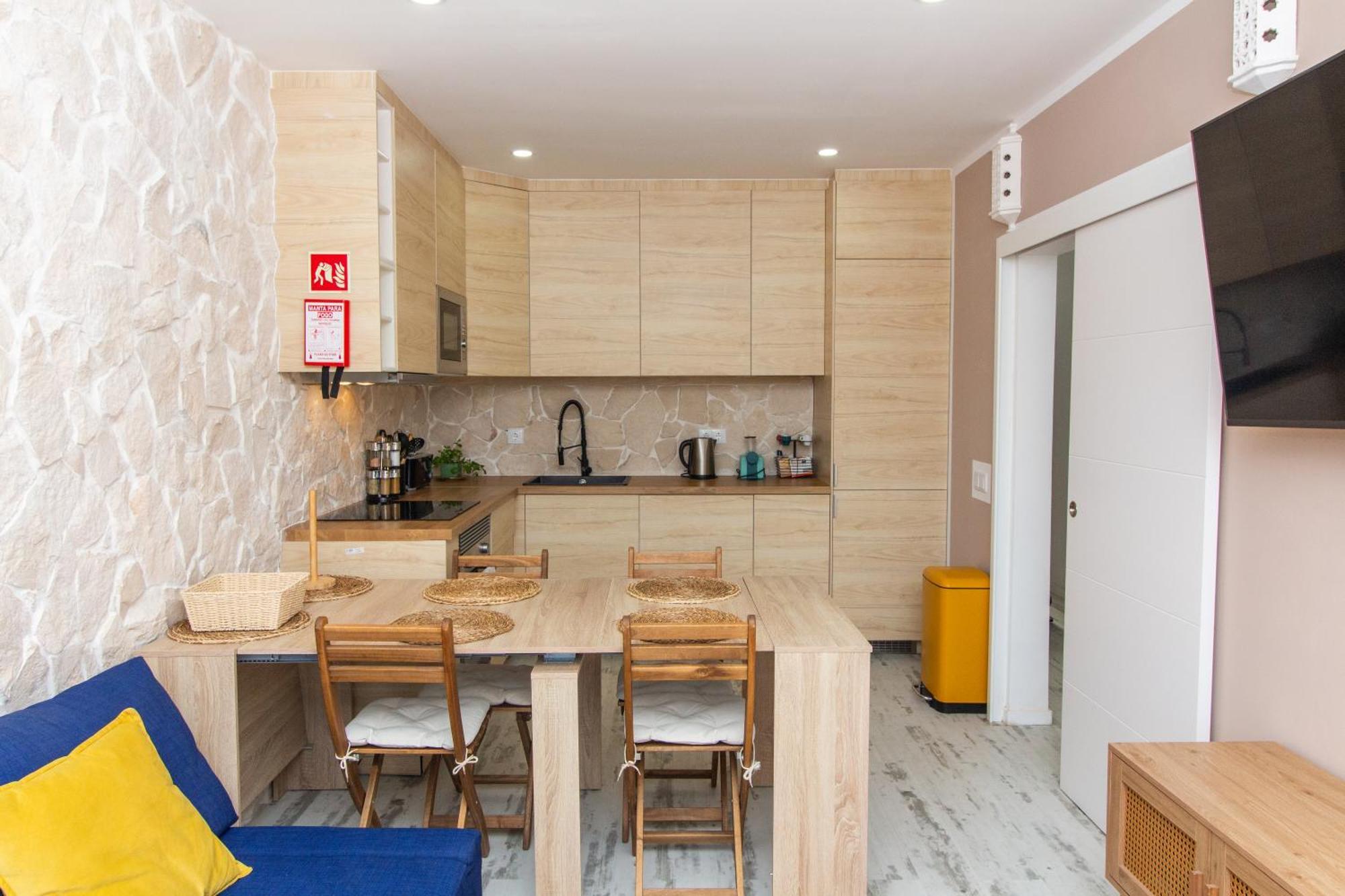 Gyula Old Town Apartment 阿尔布费拉 外观 照片